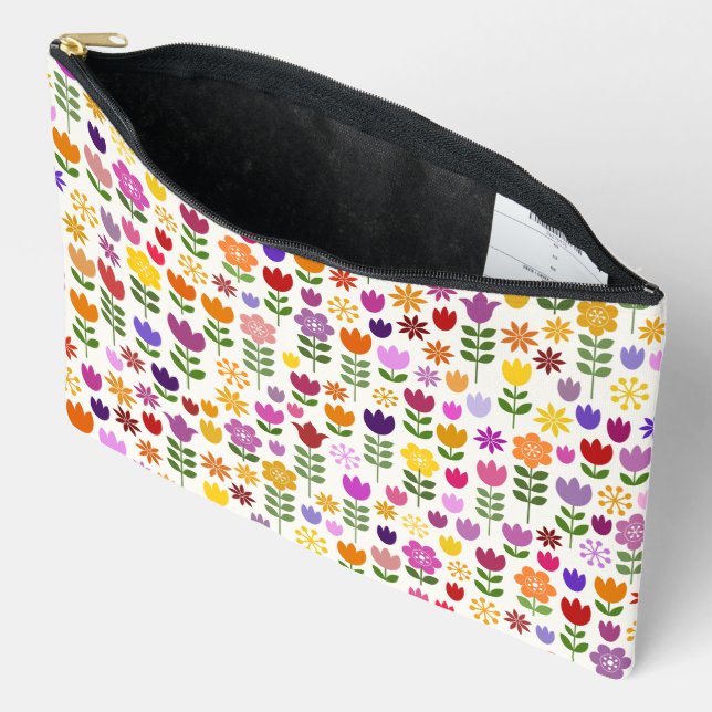 Scandinavian Style Flowers Pattern Accessory Pouch (Open)