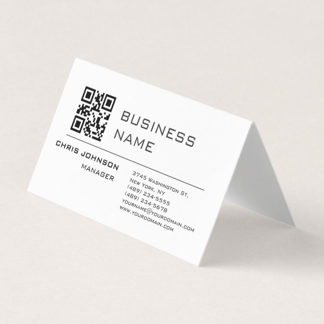 Scannable QR Code on Front Modern Plain Simple Business Card (Front)
