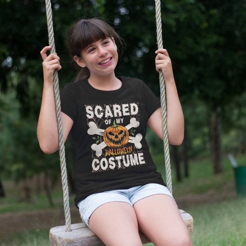 Scared of my halloween costume funny yet spooky  T_Shirt