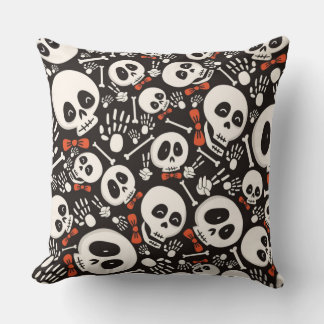 Scary Skull Halloween Pattern Throw Pillow
