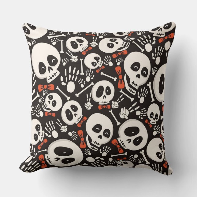 Scary Skull Halloween Pattern Throw Pillow (Front)