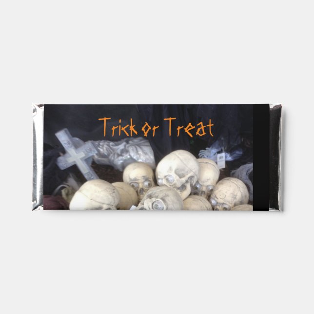 Scary Skulls with popping eyeballs  Hershey Bar Favors (Front)