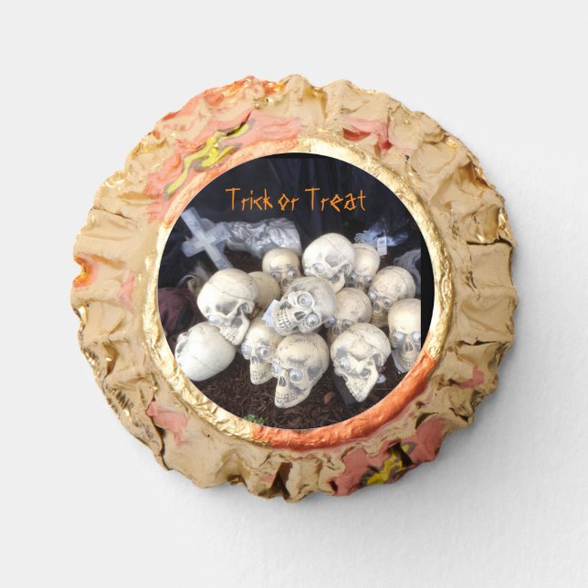 Scary Skulls with popping eyeballs   Reese's Peanut Butter Cups (Front)