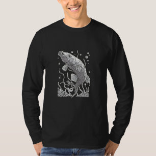 Scary underwater sea fish predator T-Shirt