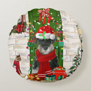 Schnauzer Dog Christmas  Round Pillow