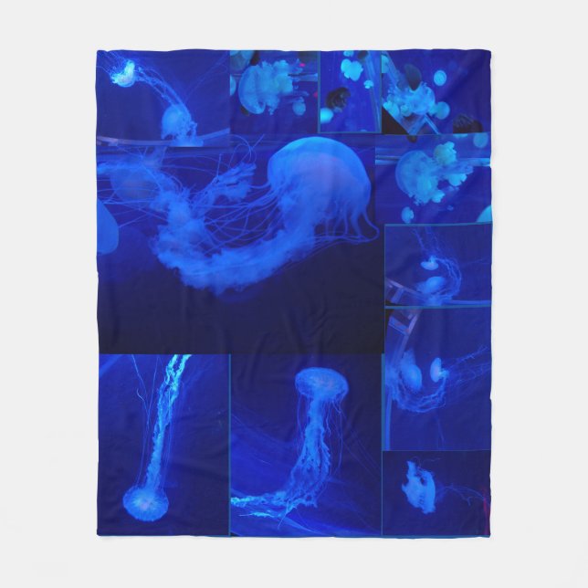 School of Jellfish Fleece Blanket (Front)