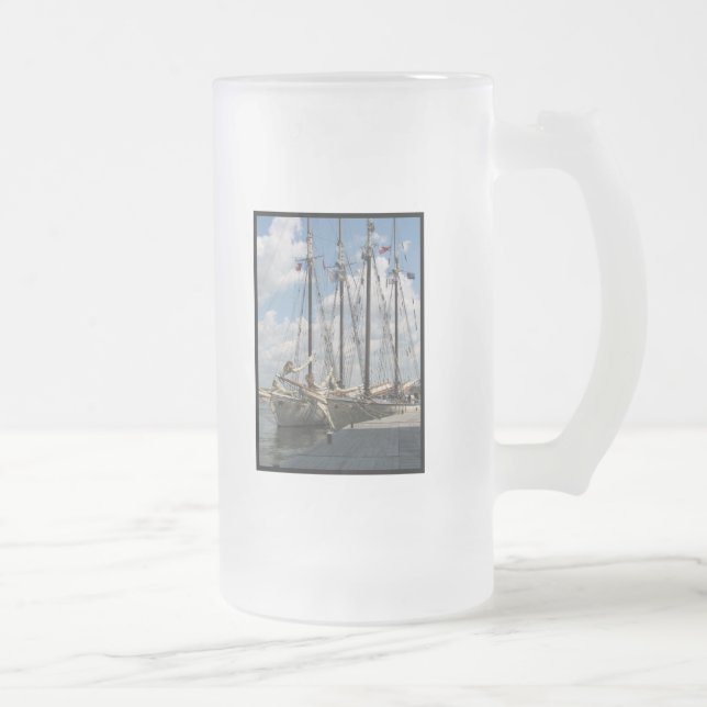 Schooner Frosted Beer Mug (Right)