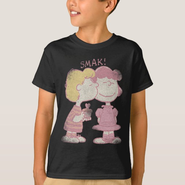 Schroeder &amp; Lucy Valentine's Day Kiss  T-Shirt (Front)