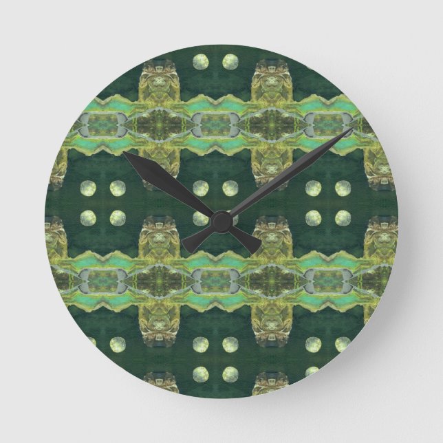 Sci-Fi - fantasy alien space planet worlds         Round Clock (Front)