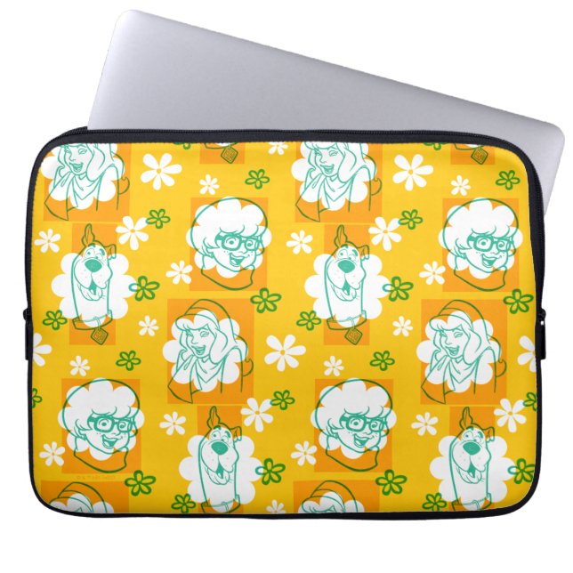 Scooby-Doo | Character Floral Pattern Laptop Sleeve (Front)