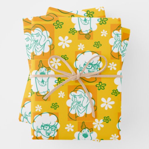 Scooby_Doo  Character Floral Pattern Wrapping Paper Sheets
