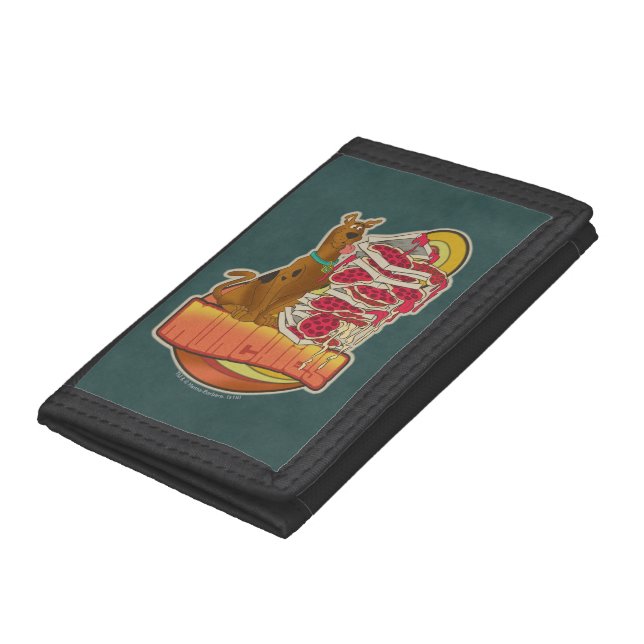 Scooby-Doo | Pile of Pizza "Munchies" Graphic Trifold Wallet (Bottom)