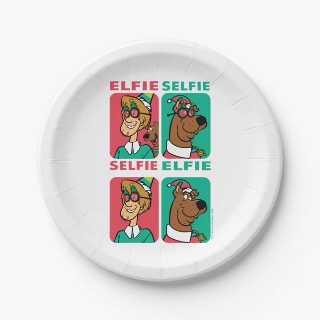 Scooby-Doo & Shaggy "Elfie Selfie" Paper Plates (Front)