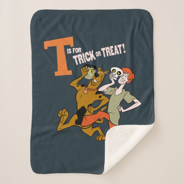 Scooby-Doo | T is for Trick or Treat Sherpa Blanket (Front)