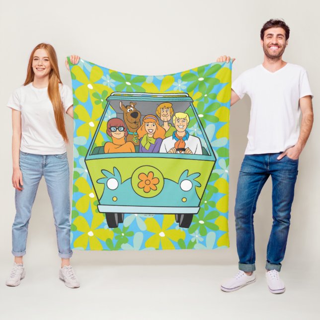 Scooby-Doo & The Gang Mystery Machine Fleece Blanket (In Situ)