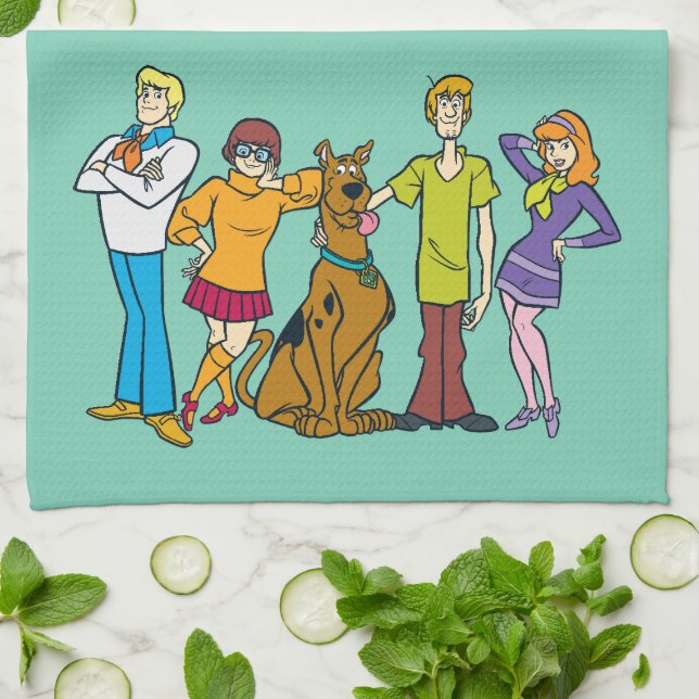 Scooby-Doo | Whole Gang 14 Mystery Inc Kitchen Towel (Folded)