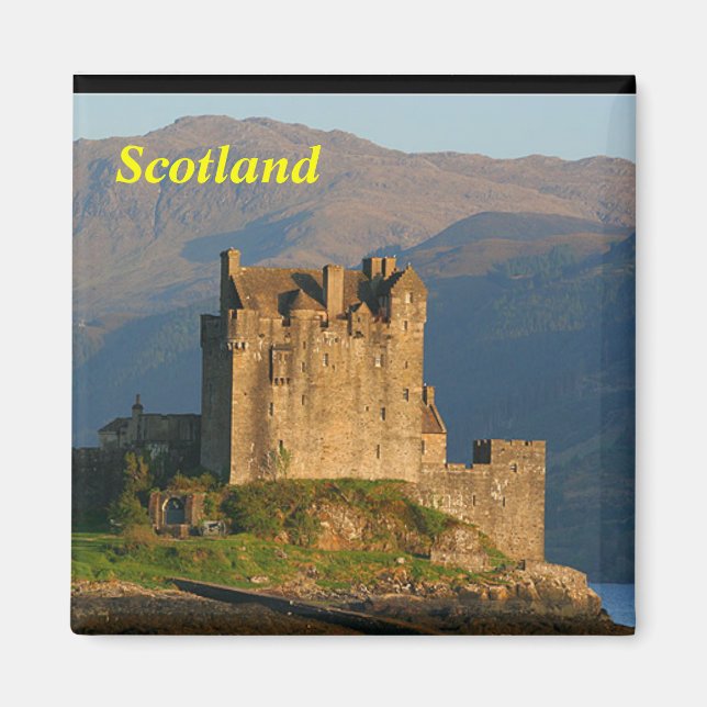 scotland eilean donan castle magnet (Front)