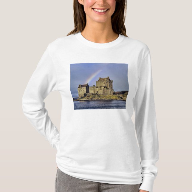 Scotland, Highland, Wester Ross, Eilean Donan T-Shirt (Front)