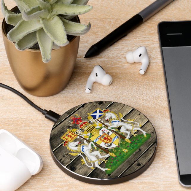 Scotland Rustic Wood, Scottish Coat of Arms, flag Wireless Charger (Desk 2)