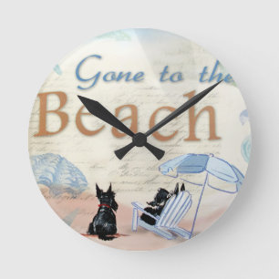 Scottie Beach Round Clock