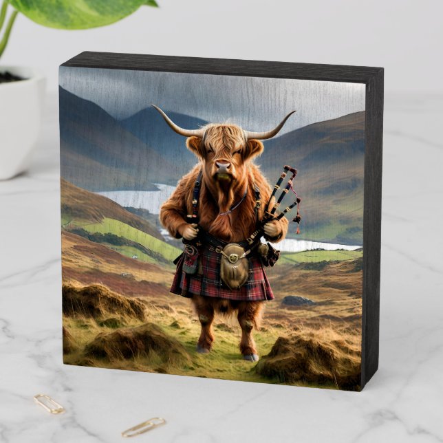 Scottish Highland Cow Bagpiper, Wood Box Sign (In Situ Horizontal)