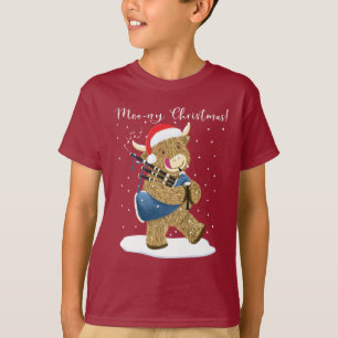 Scottish Highland Cow Plays Christmas Bagpipes T-Shirt