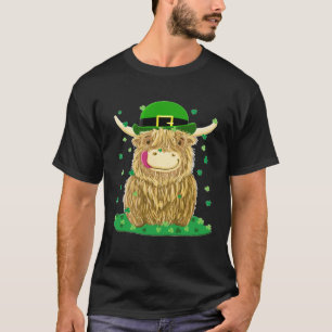 Scottish Highland Cow With Shamrocks St Patrick's  T-Shirt