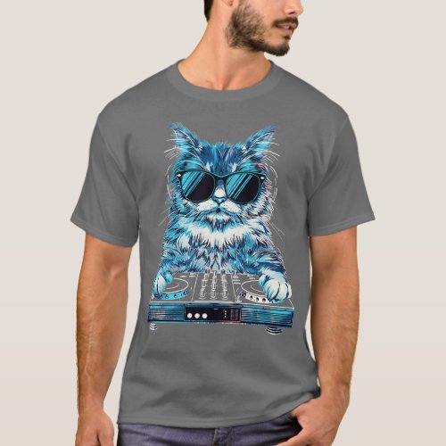 Scratching DJ Cats T_Shirt