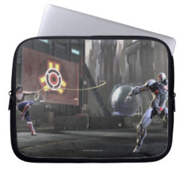 Screenshot: Wonder Woman vs Cyborg 2 Laptop Sleeve