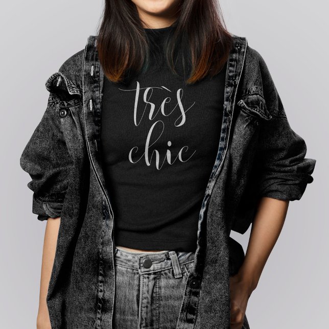 Script Typography Très Chic T-Shirt (Creator Uploaded)