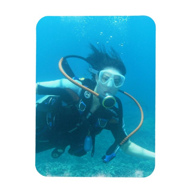 Scuba Girl Flexible Magnet (Vertical)