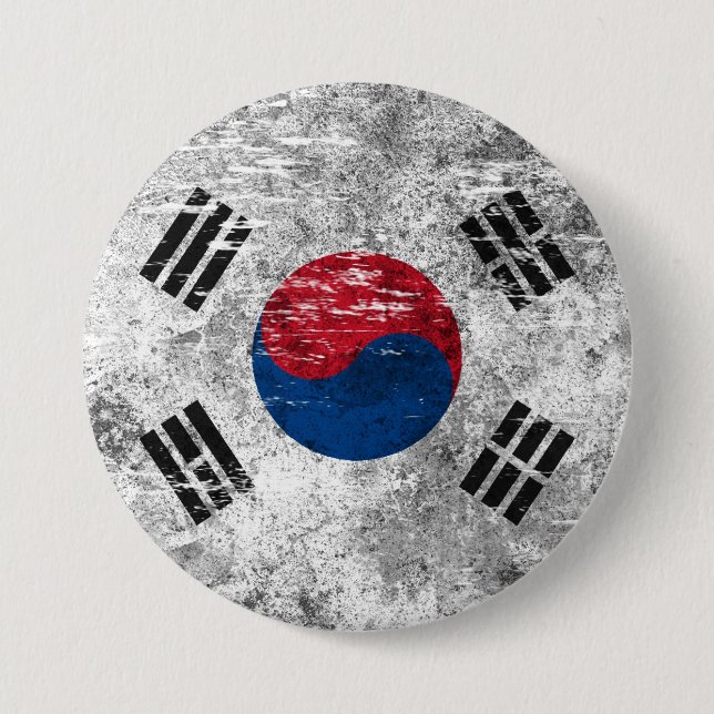 Scuffed and Worn South Korean Flag Button (Front)