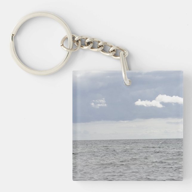 Sea and pretty clouds keychain (Front)
