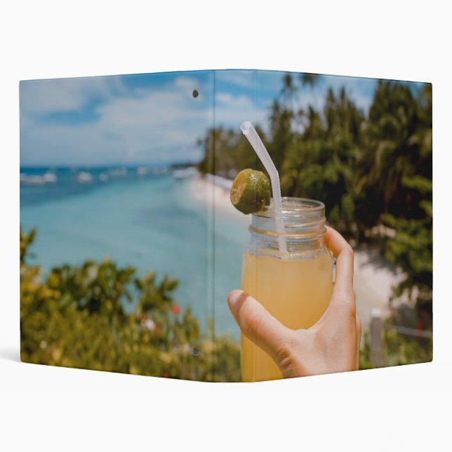 sea beach 3 ring binder (Background)
