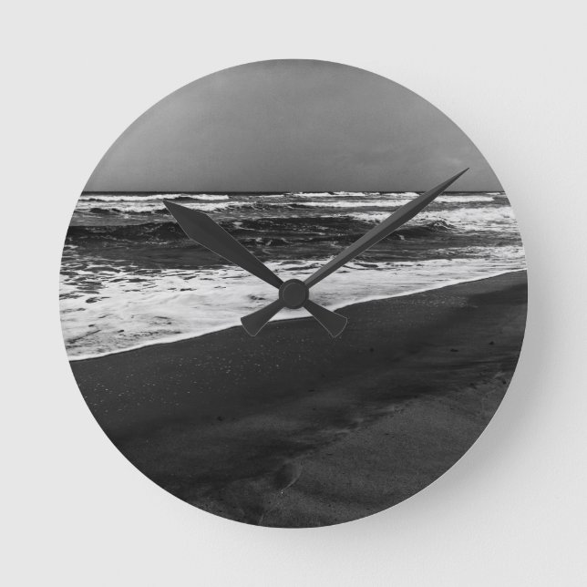 sea it is round clock (Front)