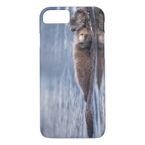 sea otter Enhydra lutris lutris mother with 2 iPhone 87 Case