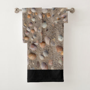 Sea shells at the beach bath towel set