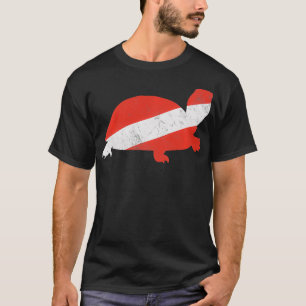 Sea Turtle Dive Flag Scuba Diving Lovers   2  T-Shirt