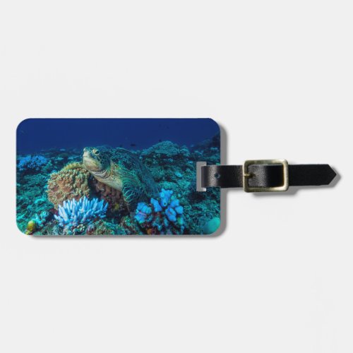 Sea Turtle on the Great Barrier Reef Luggage Tag