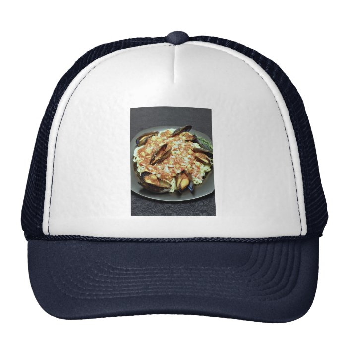 Seafood pasta mesh hat