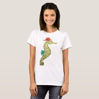 Seahorse in a Santa hat nautical Christmas design T-Shirt