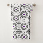 Seamless Black and White Line Art Pattern  Bath Towel Set