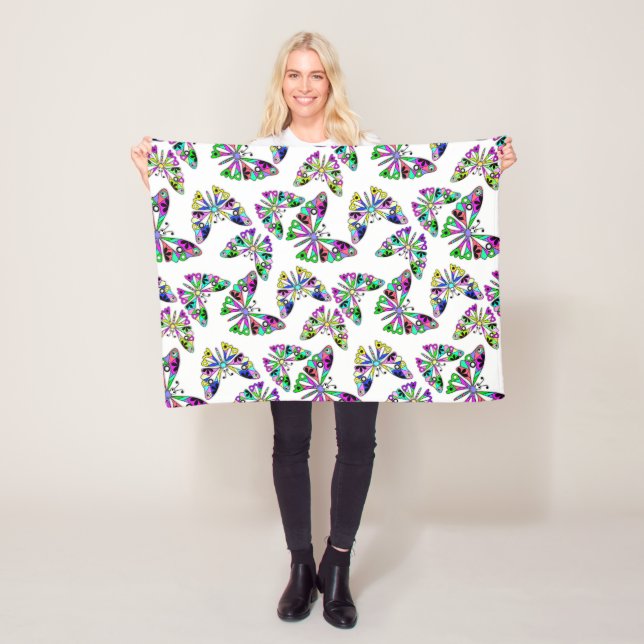 Seamless cartoon kids abstract buttefly pattern wh fleece blanket (In Situ)