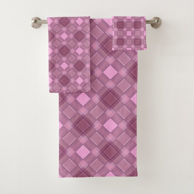 Seamless checkered plaid abstract squares geometri bath towel set (Insitu)