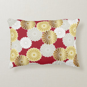 Seamless chrysanthemum pattern in the Japanese tra Accent Pillow