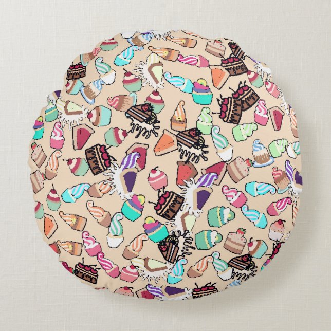 Seamless doodle cake pattern pattern. Hand drawn b Round Pillow (Front)