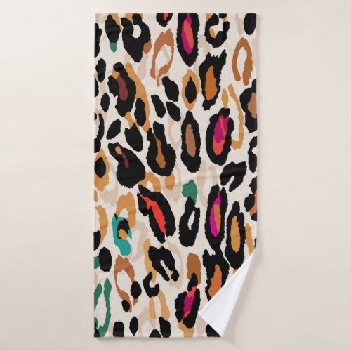 Seamless leopard print pattern bath towel
