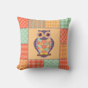 Seamless patchwork owl pattern. Vintage background Throw Pillow