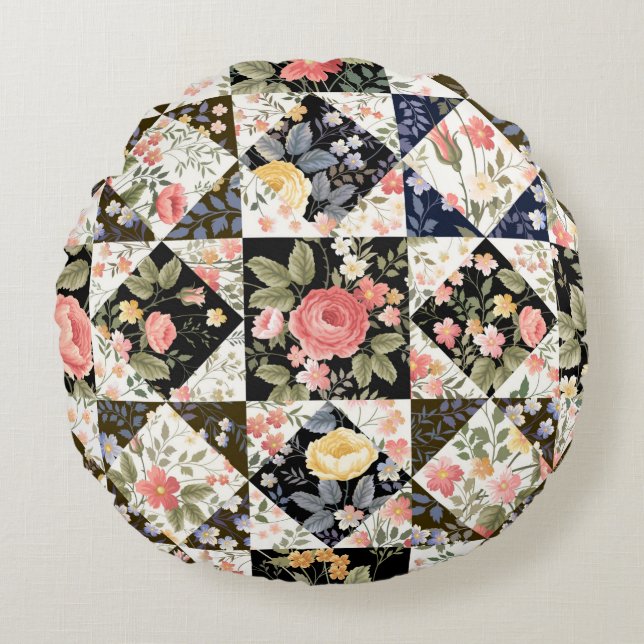 seamless patchwork pattern with flowers round pillow (Front)