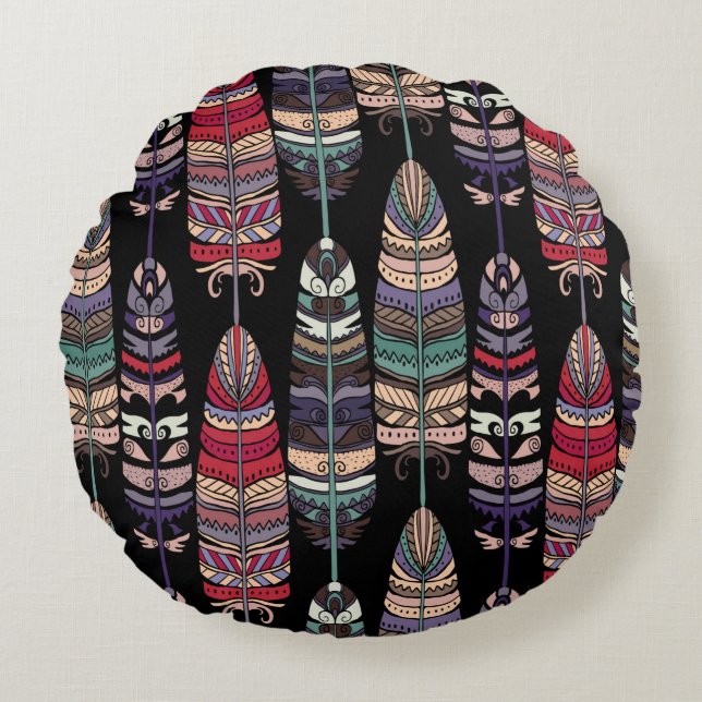 Seamless pattern with birds feathers. Tribal art a Round Pillow (Front)